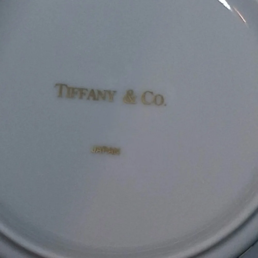 Tiffany & Co.  Porcelian Trinket Box/Dish W Lid